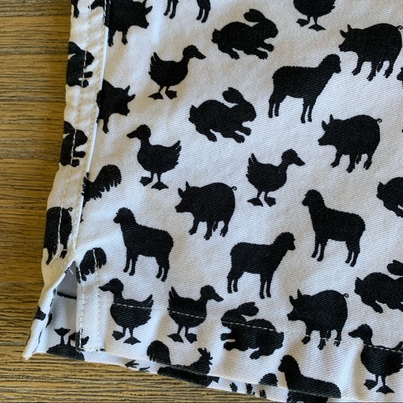 Men’s Zip Code Farm Animal Print Cotton Shorts - Picture 4 of 6